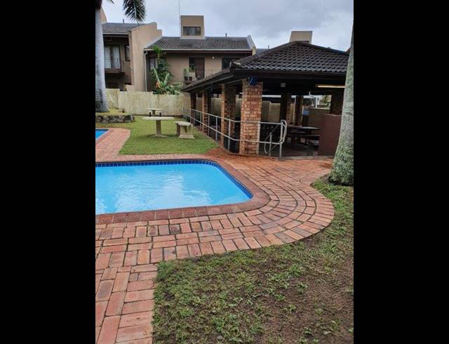 2 BEDROOM SECTIONAL TITLE FOR SALE IN MEER EN SEE